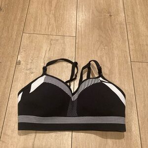 Nike Flyknit Indy Sports Bra Size S